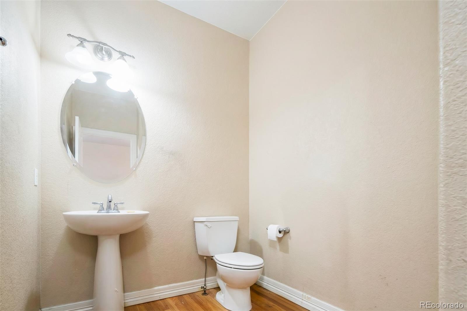 MLS Image #11 for 2245 s high street,denver, Colorado
