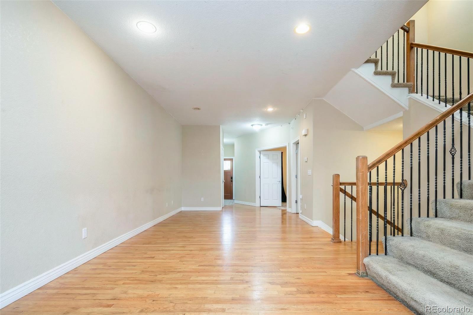 MLS Image #4 for 2245 s high street,denver, Colorado