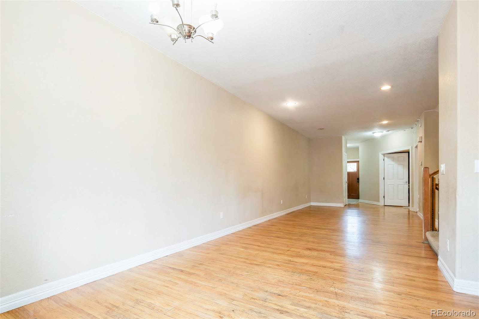 MLS Image #6 for 2245 s high street,denver, Colorado