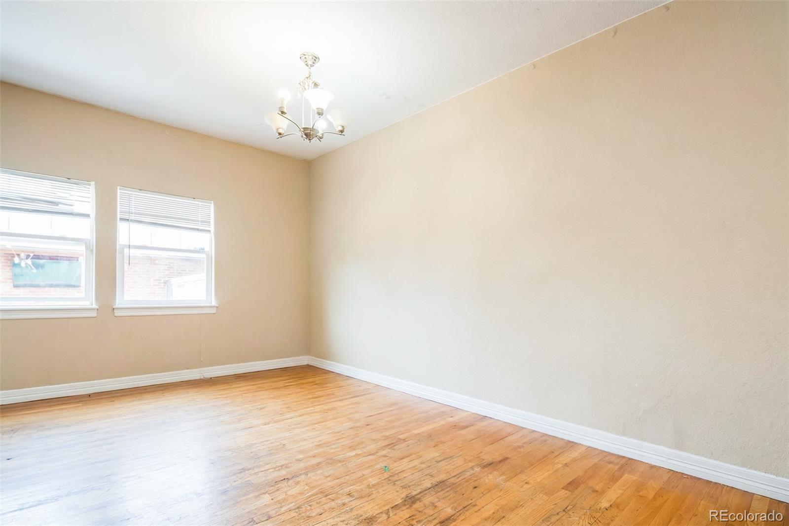 MLS Image #7 for 2245 s high street,denver, Colorado
