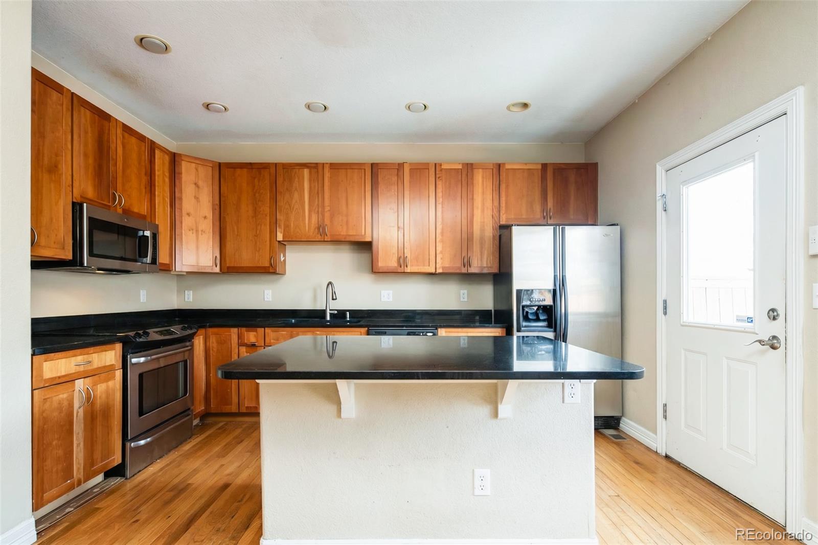 MLS Image #8 for 2245 s high street,denver, Colorado