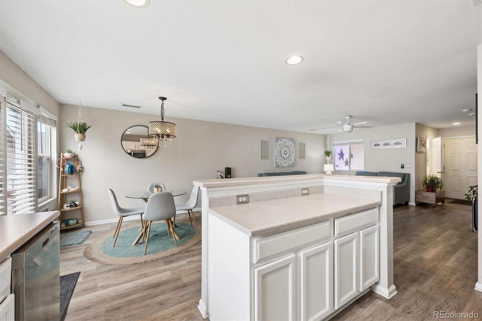 MLS Image #13 for 19037 e 57th place ,denver, Colorado