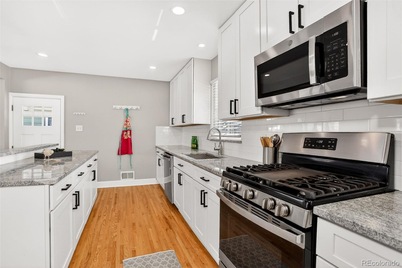 MLS Image #7 for 5456 e atlantic place,denver, Colorado