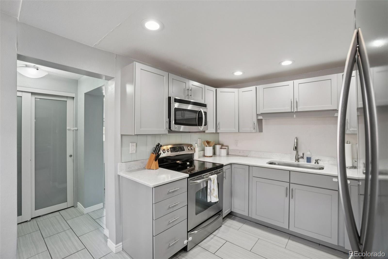 MLS Image #5 for 5530  holland drive,arvada, Colorado