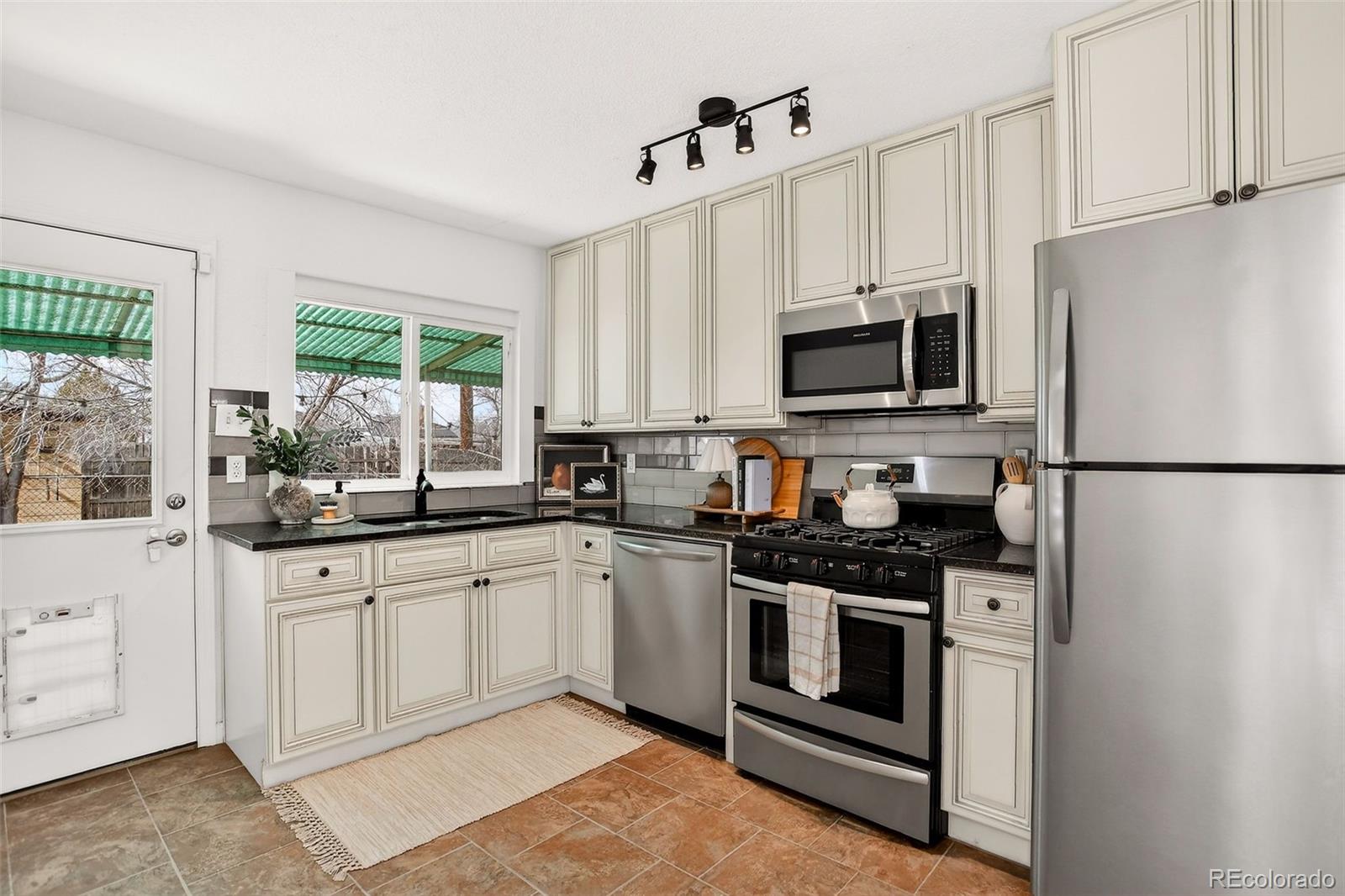 MLS Image #9 for 4341  steele street,denver, Colorado