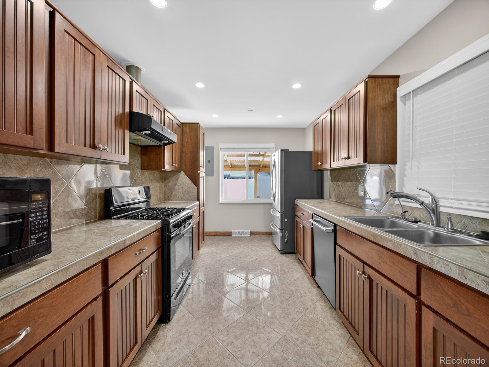 MLS Image #19 for 950  jamaica street,aurora, Colorado