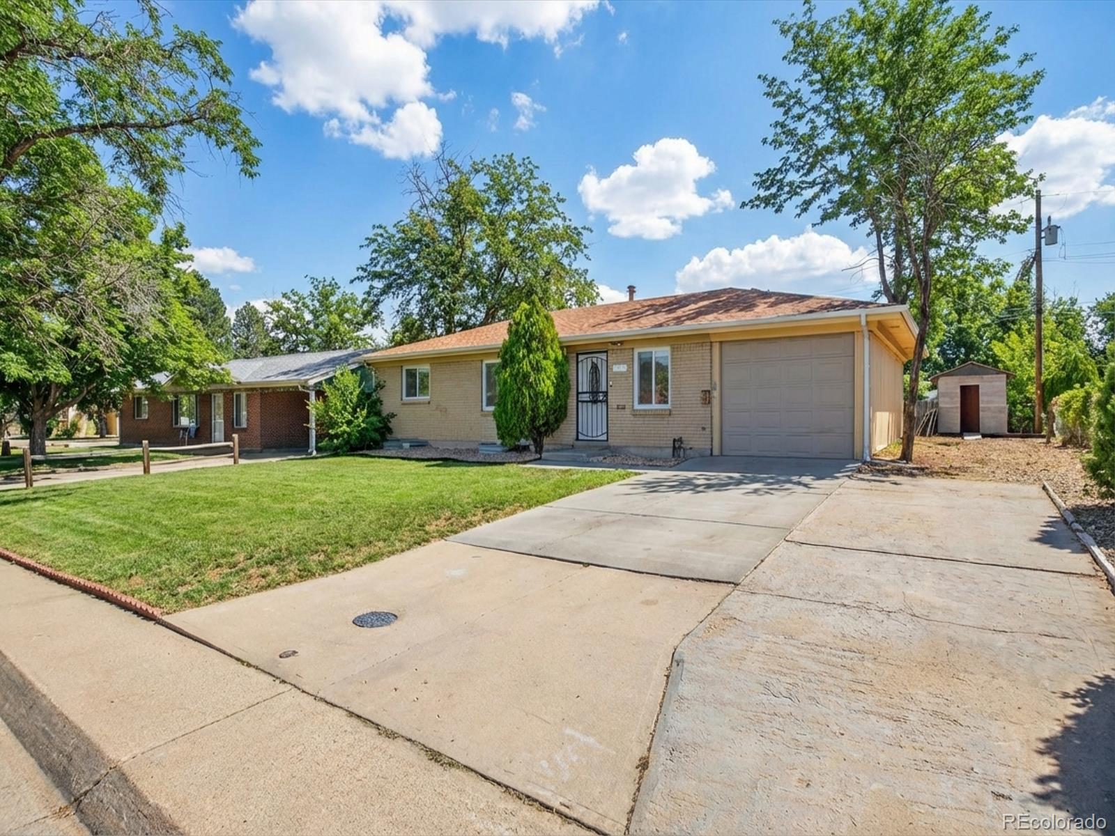 MLS Image #2 for 950  jamaica street,aurora, Colorado