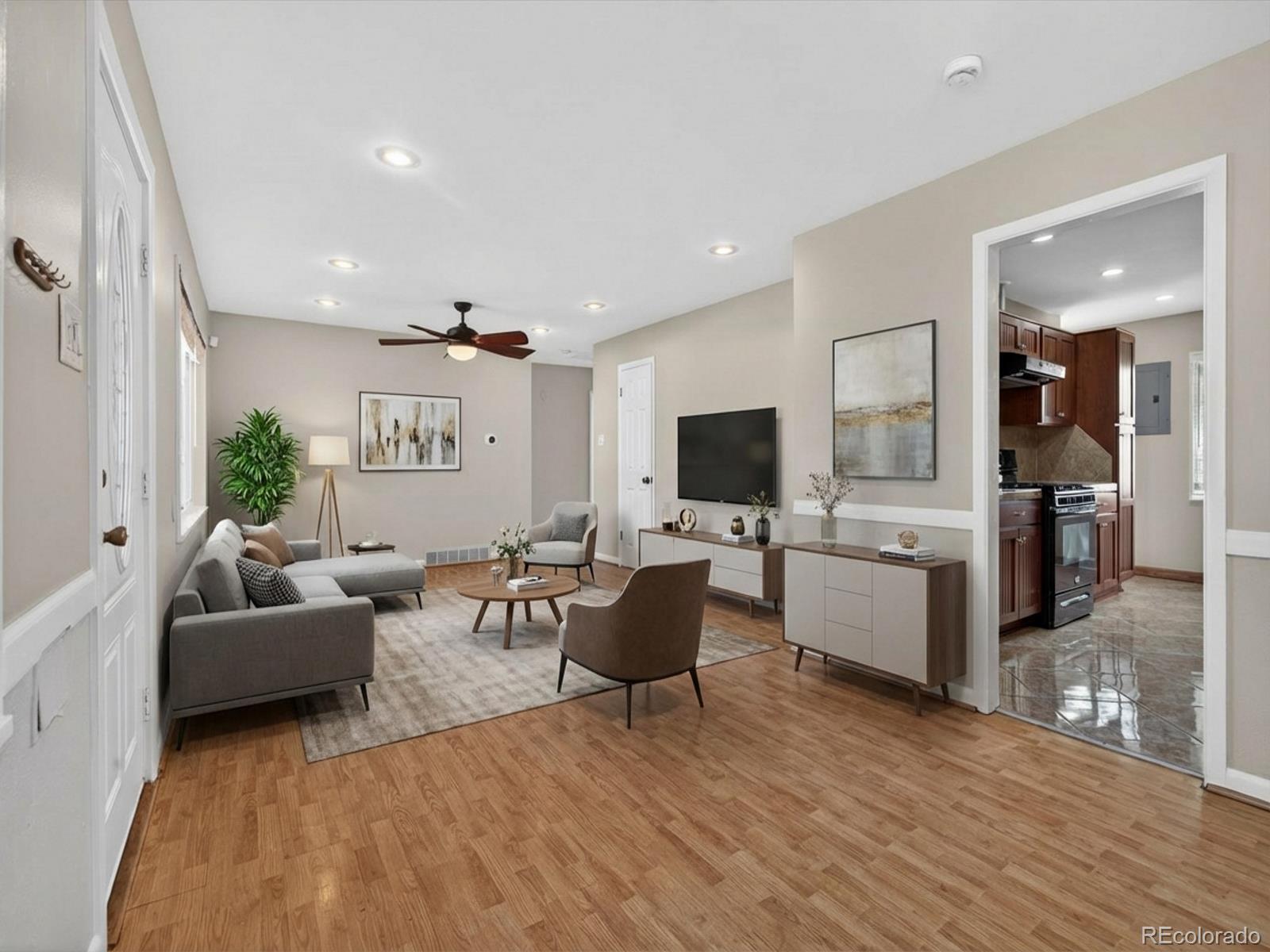 MLS Image #3 for 950  jamaica street,aurora, Colorado