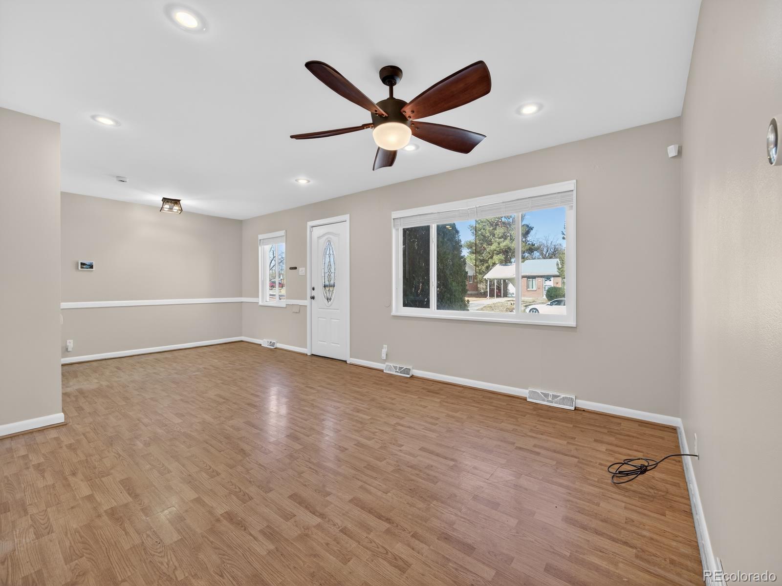 MLS Image #7 for 950  jamaica street,aurora, Colorado
