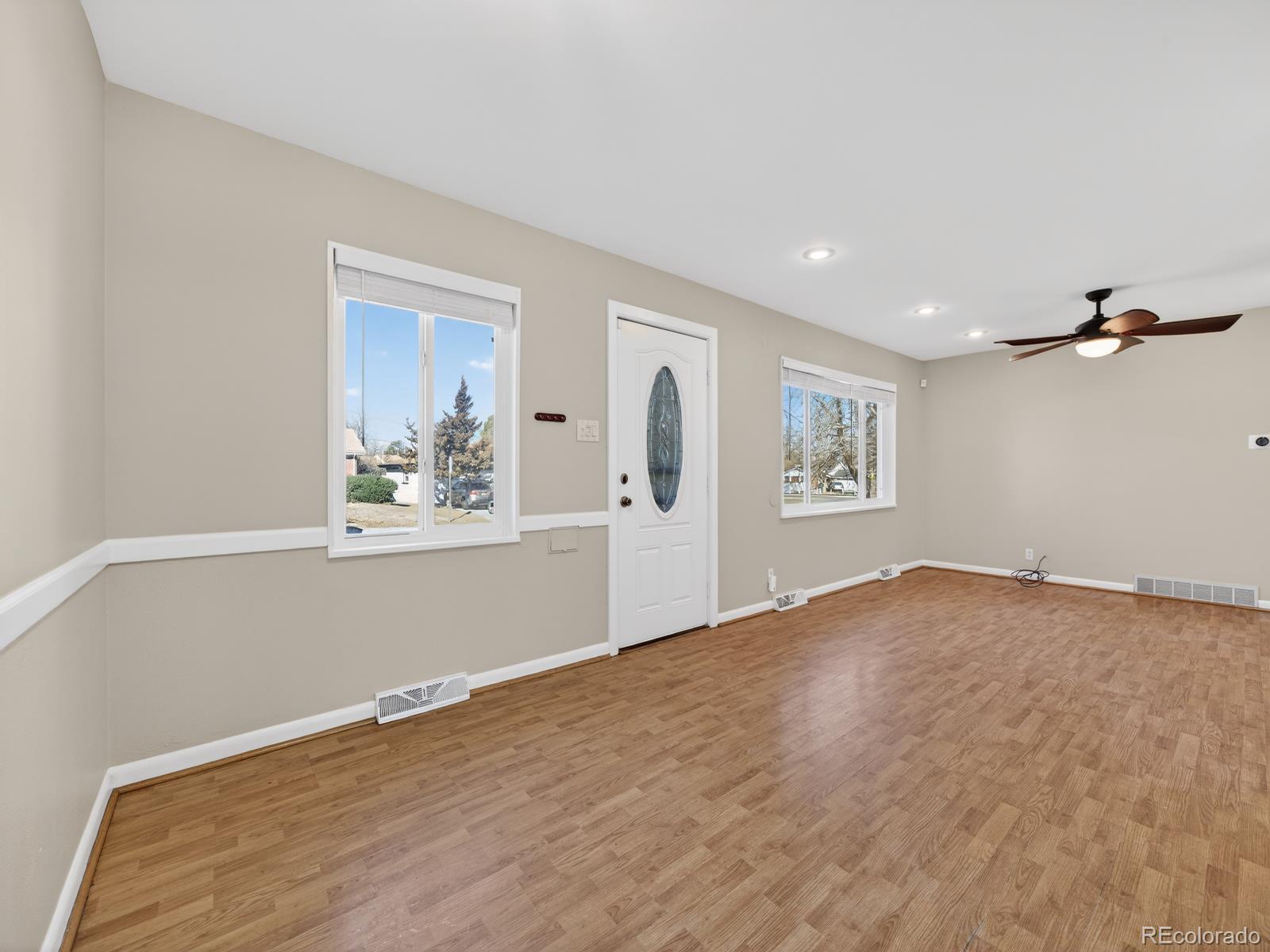 MLS Image #8 for 950  jamaica street,aurora, Colorado