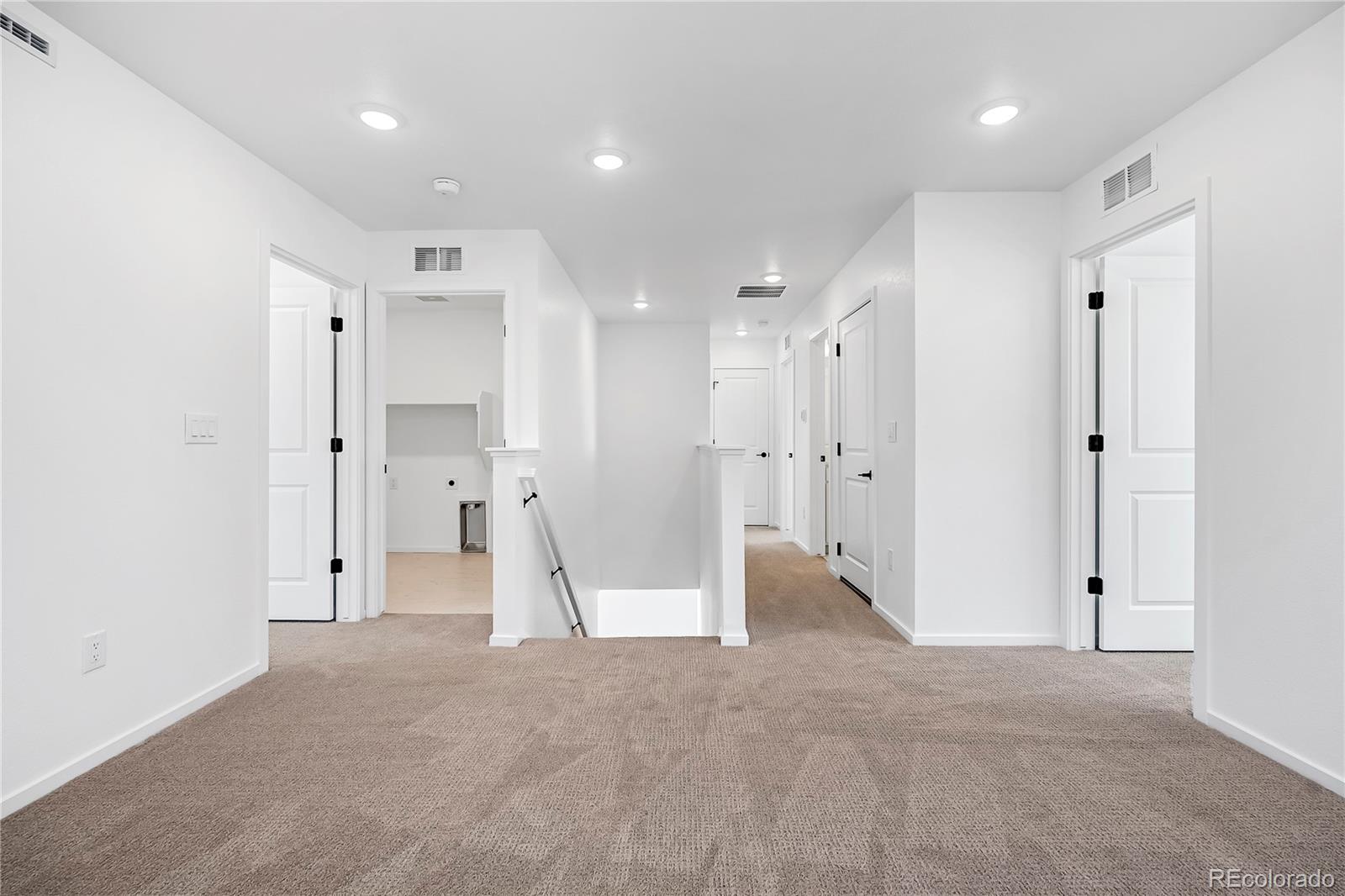 MLS Image #10 for 6911  utica avenue,longmont, Colorado