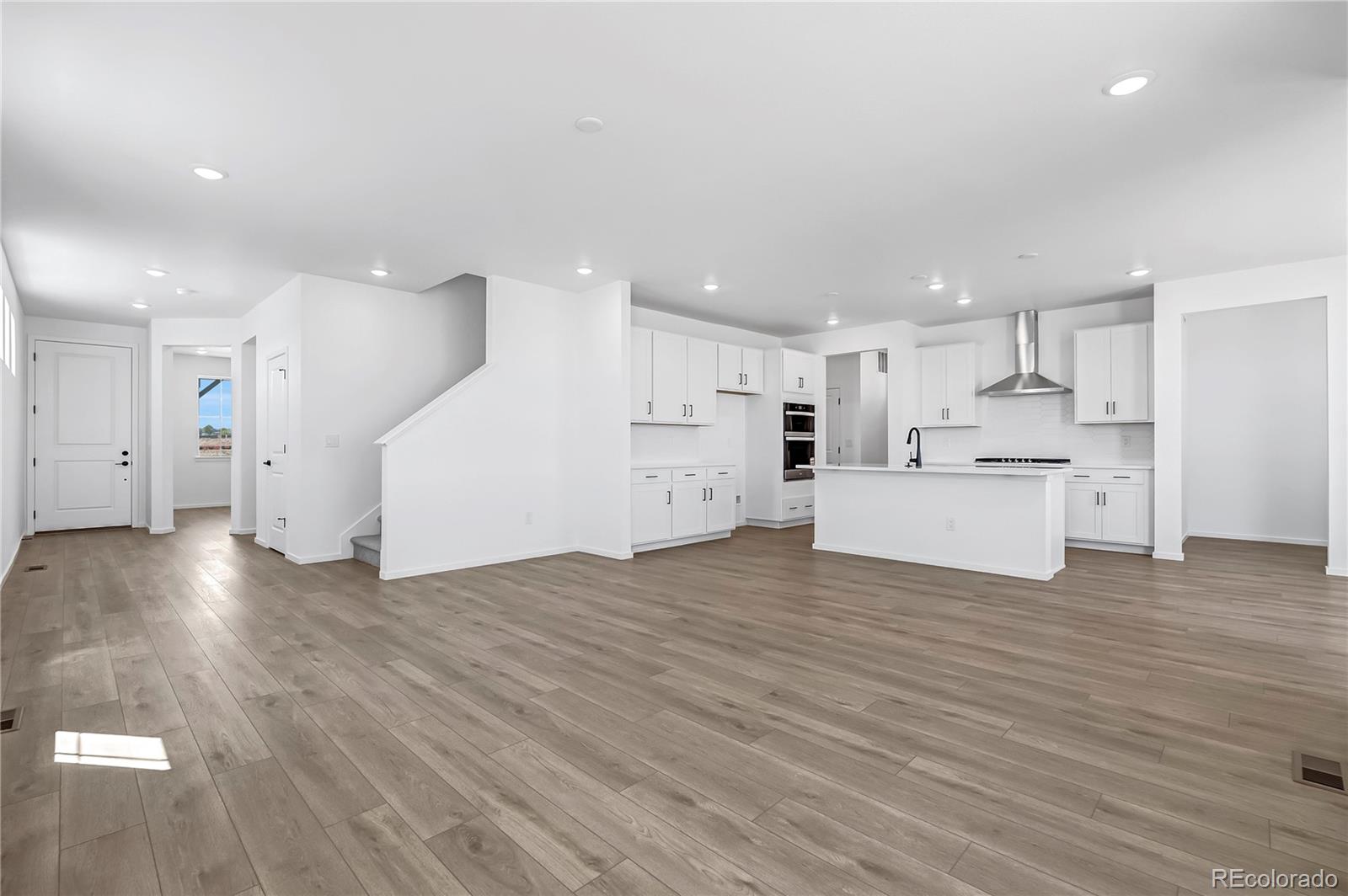 MLS Image #3 for 6911  utica avenue,longmont, Colorado