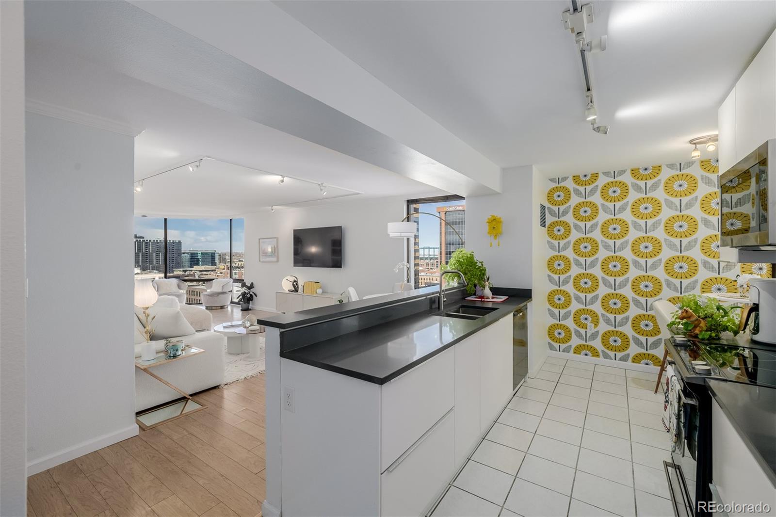 MLS Image #10 for 1625  larimer street 1207,denver, Colorado