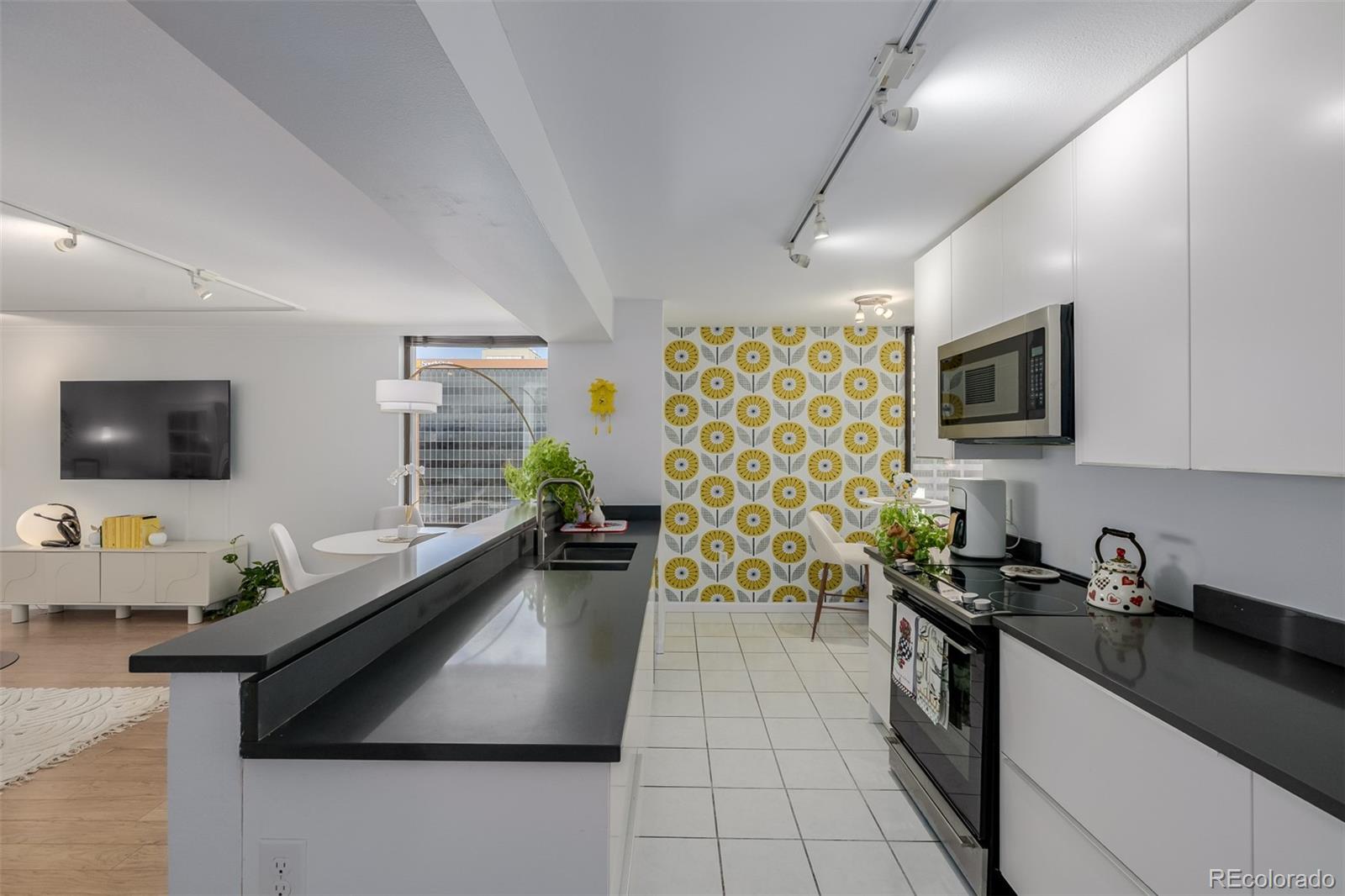 MLS Image #11 for 1625  larimer street 1207,denver, Colorado
