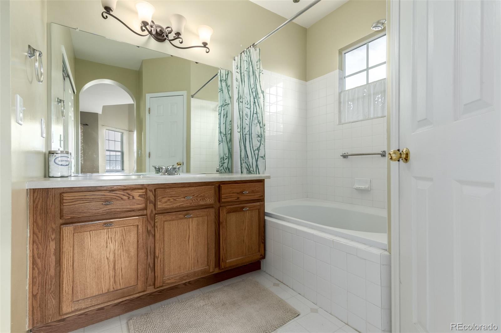 MLS Image #14 for 7621 e 26th avenue,denver, Colorado