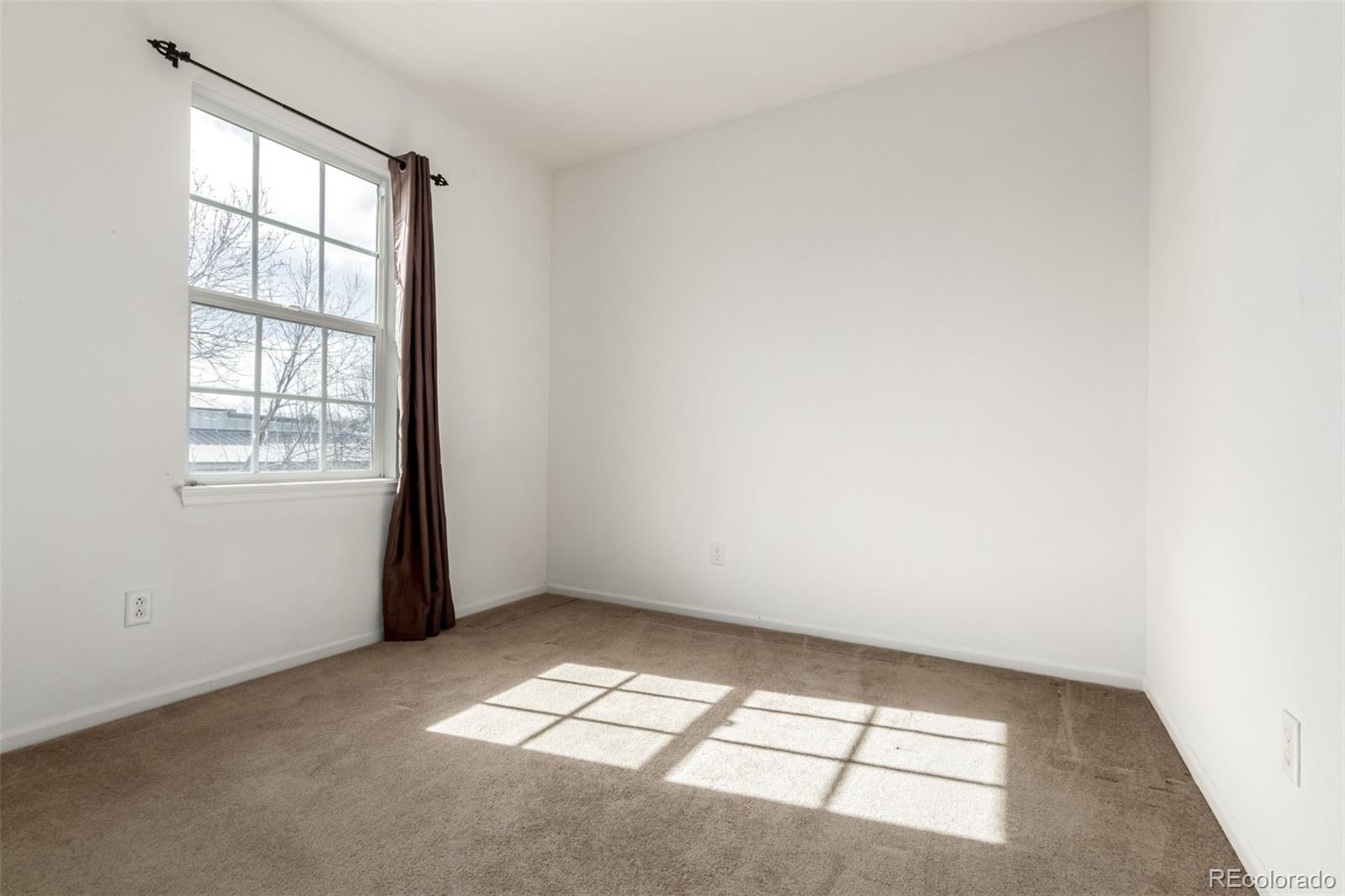 MLS Image #15 for 7621 e 26th avenue,denver, Colorado