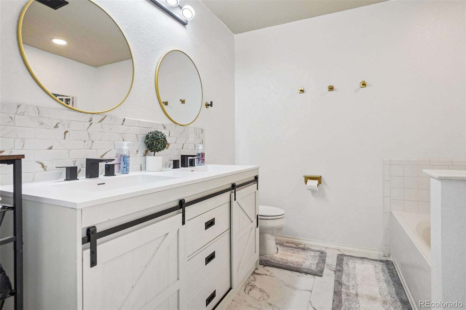 MLS Image #17 for 13611  wrangler way,mead, Colorado