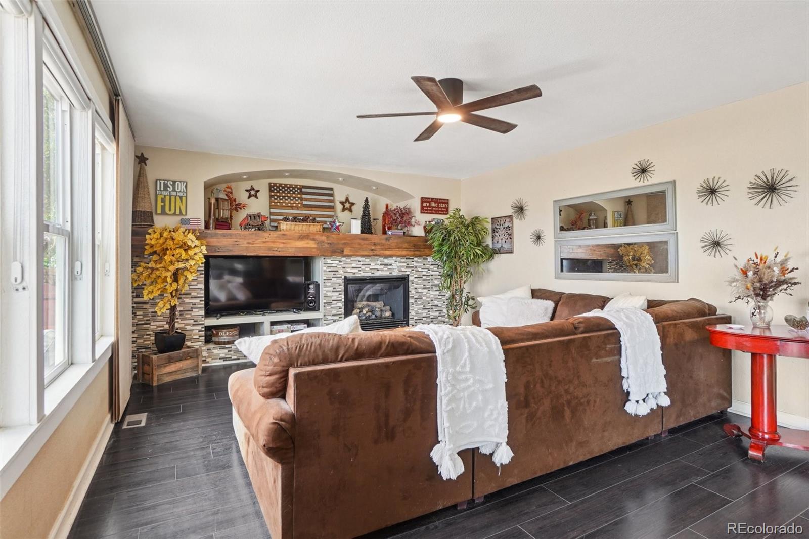 MLS Image #2 for 13611  wrangler way,mead, Colorado