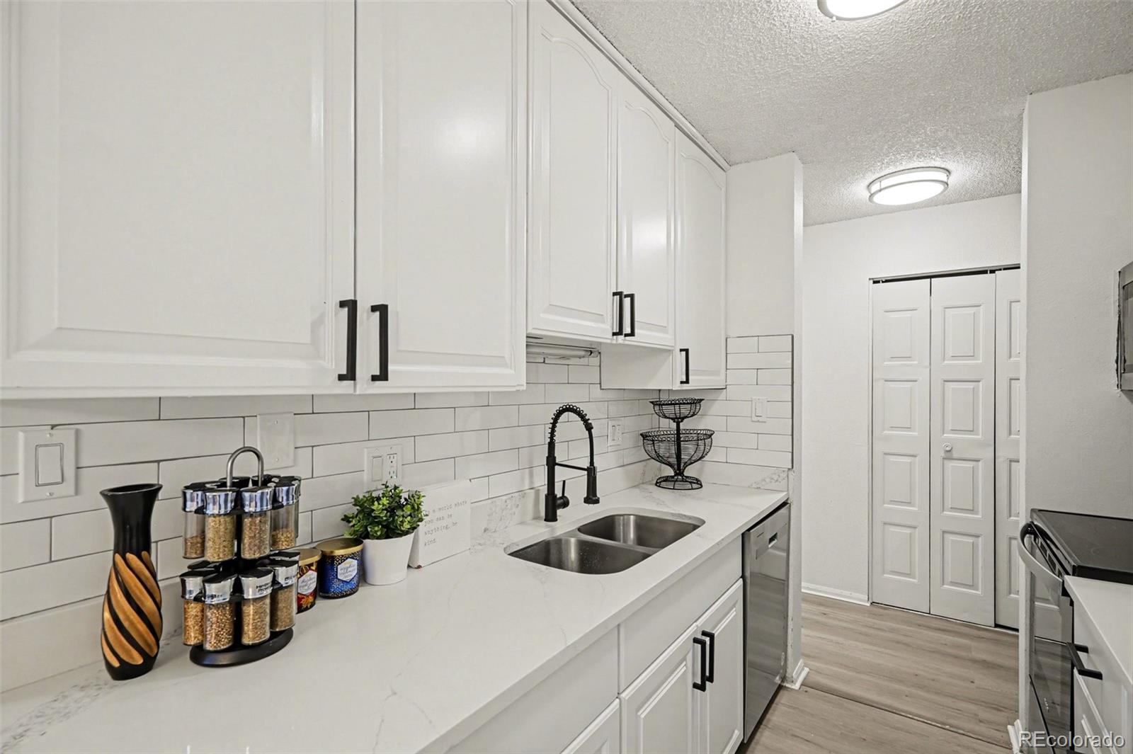 MLS Image #6 for 7755 e quincy avenue,denver, Colorado