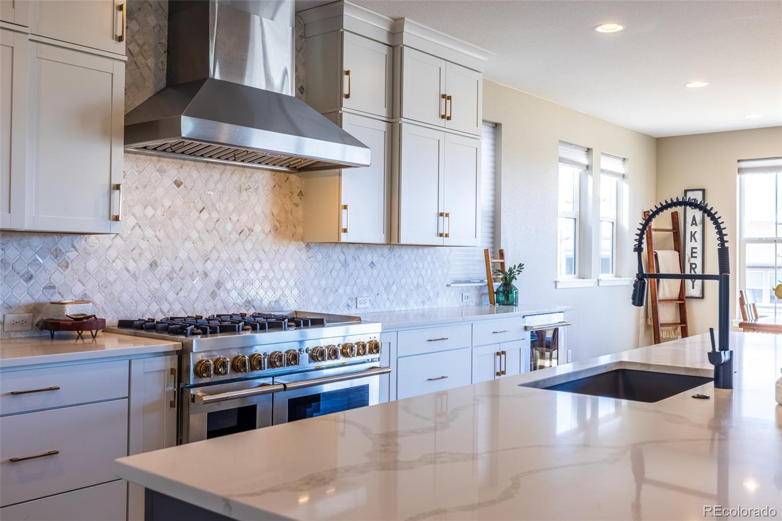 MLS Image #3 for 6955  sunstrand court,castle pines, Colorado
