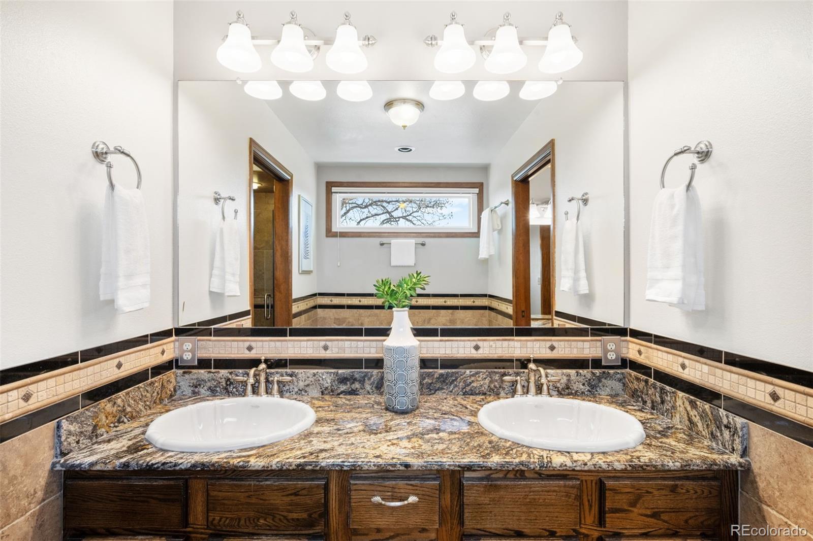 MLS Image #23 for 4641 s perry way,denver, Colorado