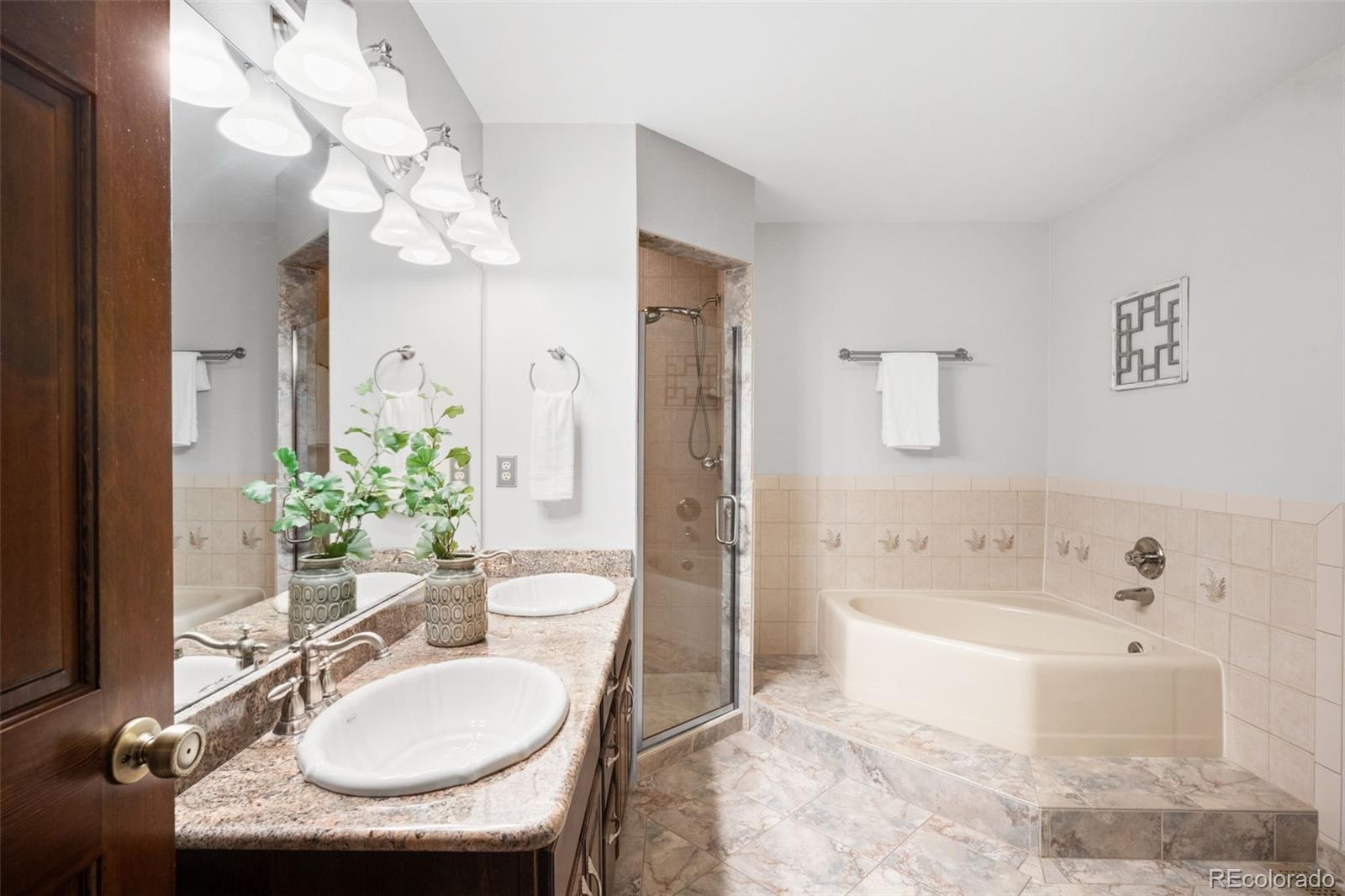 MLS Image #25 for 4641 s perry way,denver, Colorado