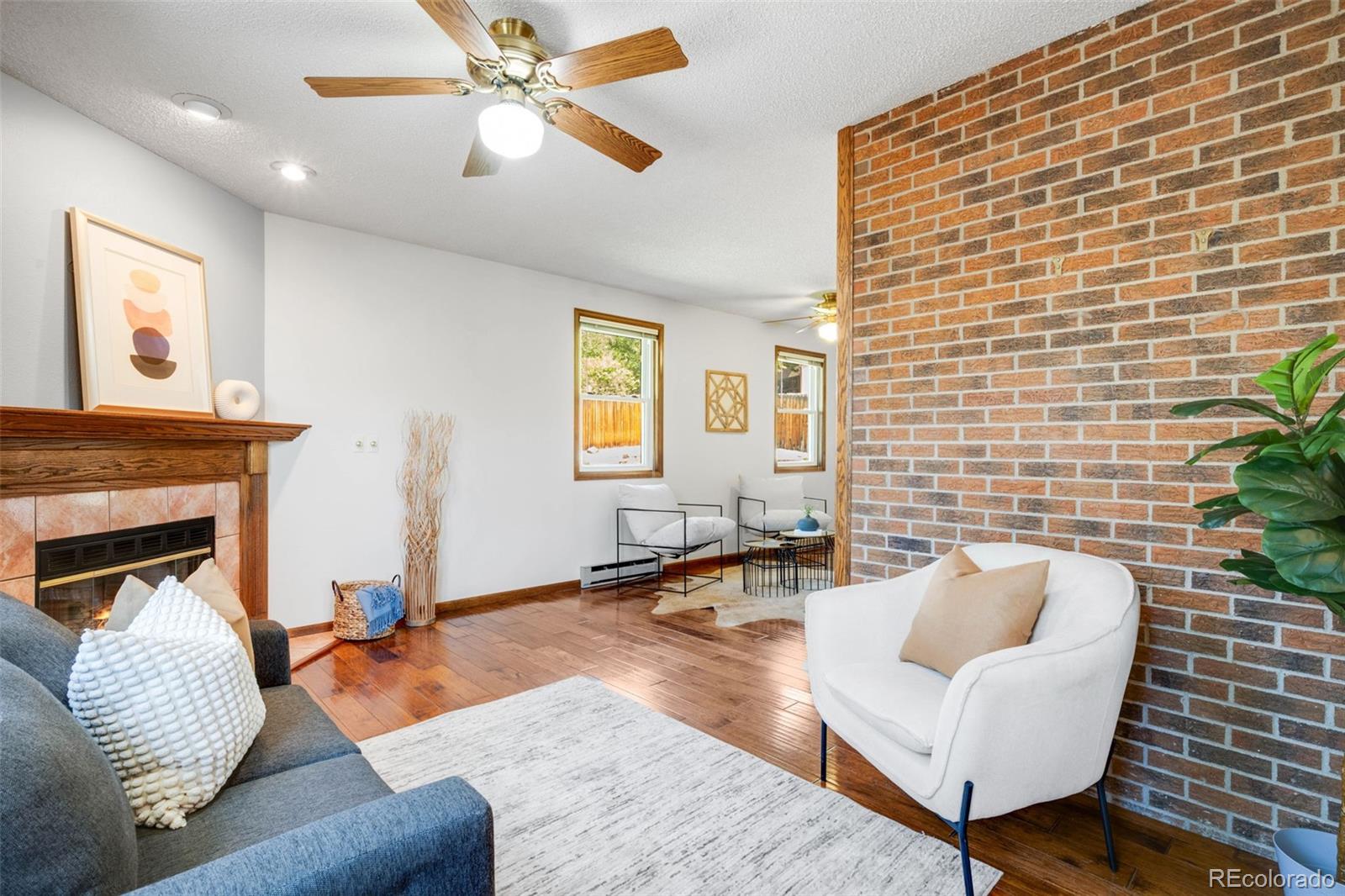 MLS Image #9 for 4641 s perry way,denver, Colorado