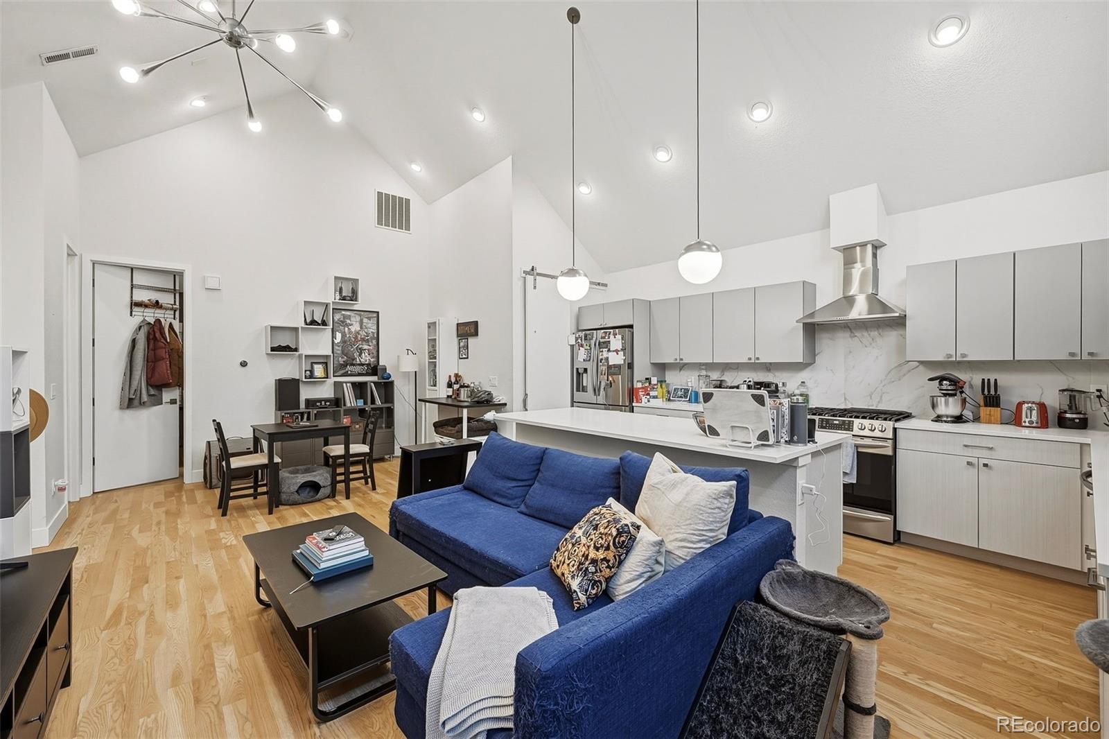 MLS Image #10 for 3411 n albion street,denver, Colorado