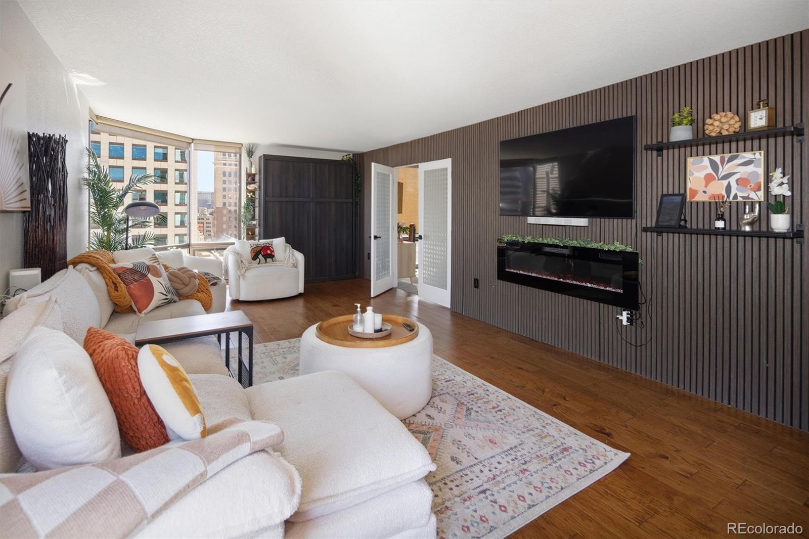 MLS Image #2 for 1625  larimer street 1205,denver, Colorado