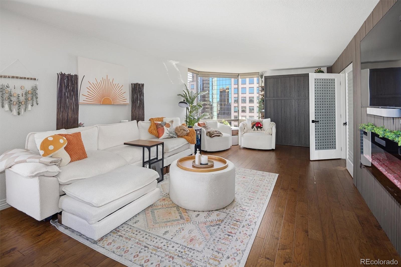 MLS Image #5 for 1625  larimer street 1205,denver, Colorado