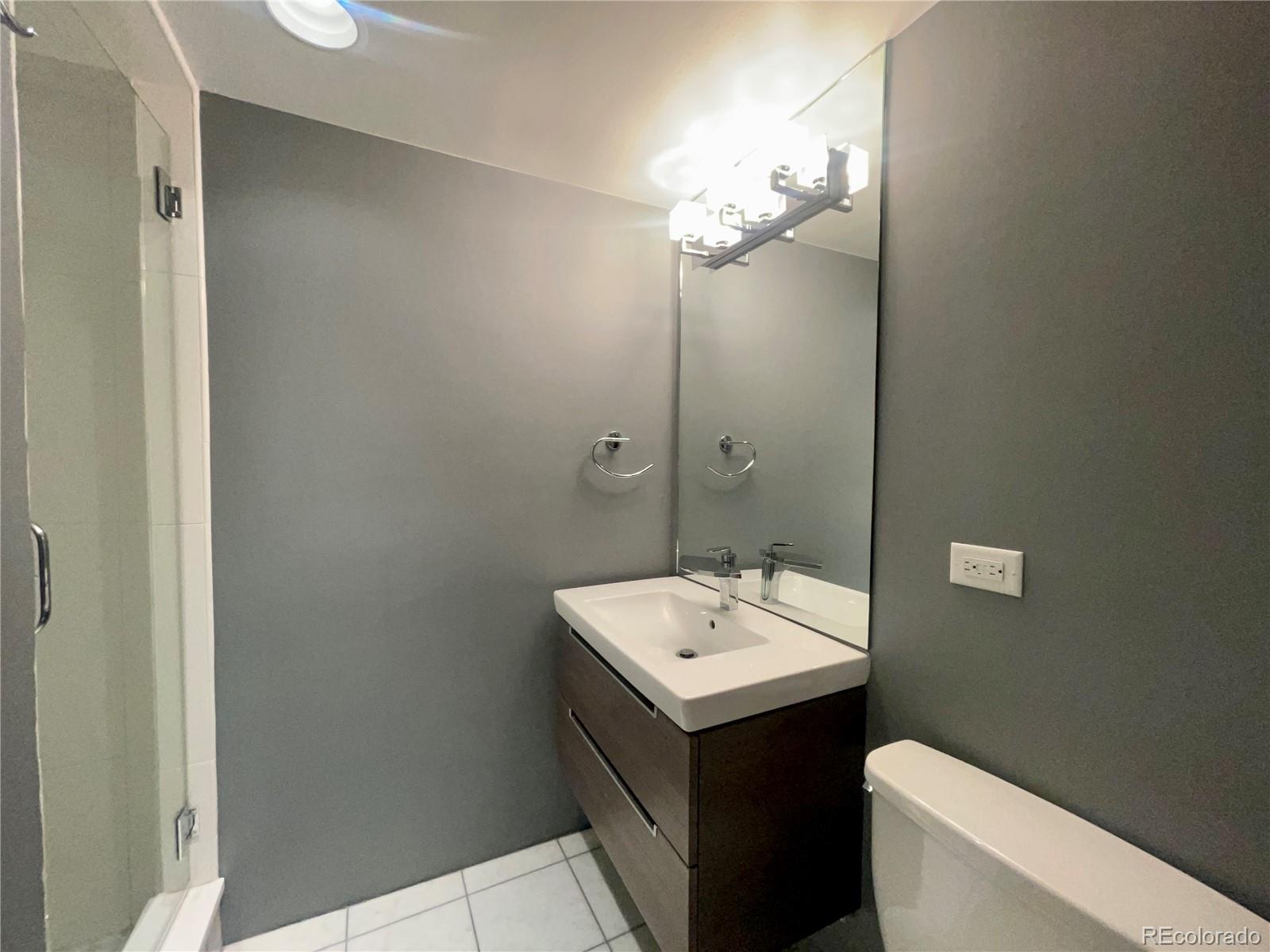 MLS Image #14 for 3100 e cherry creek south drive,denver, Colorado