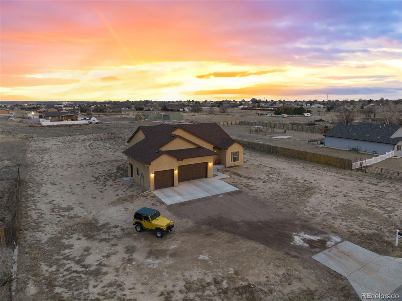 MLS Image #3 for 422 s gilia drive,pueblo, Colorado