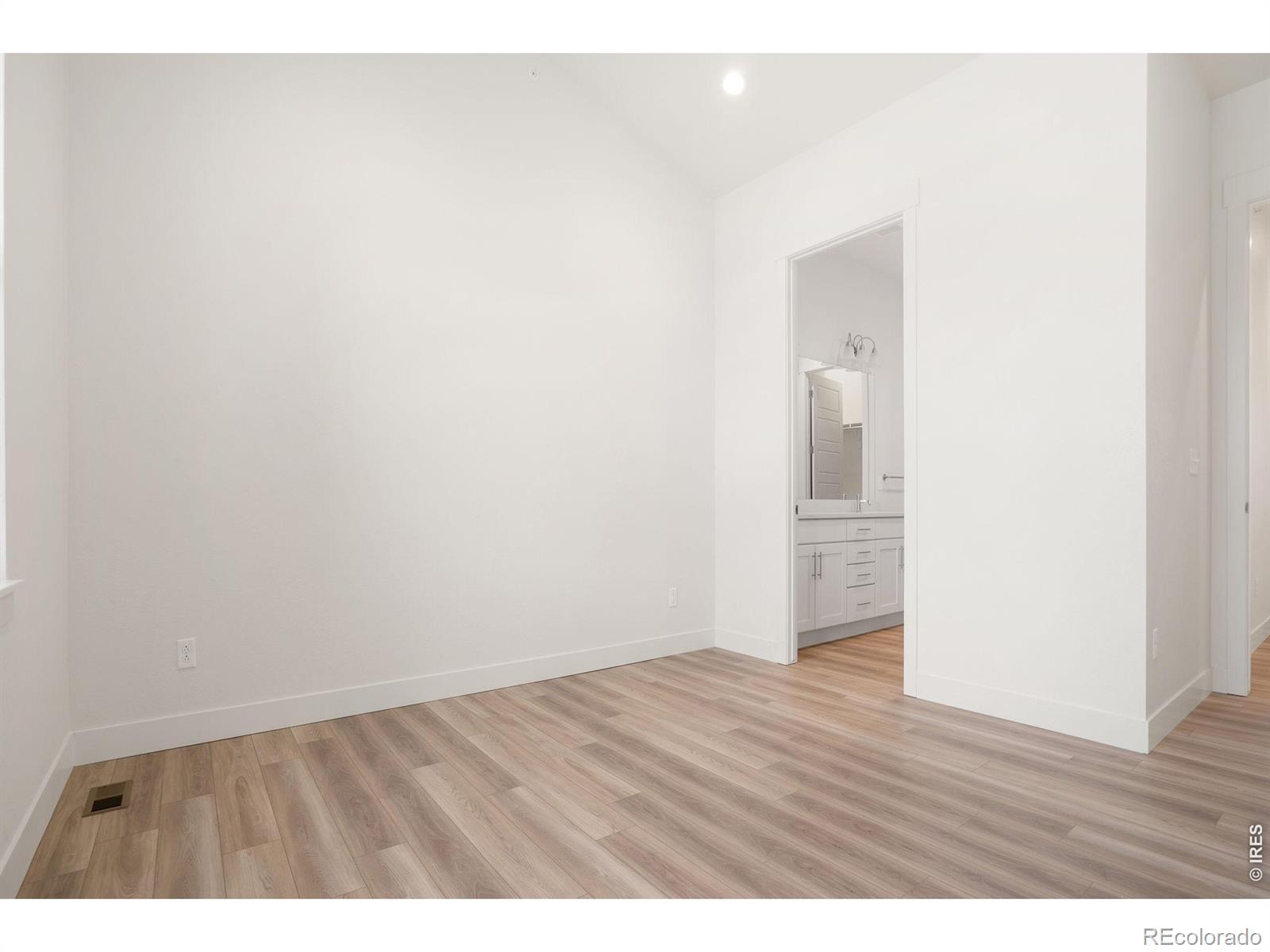 MLS Image #8 for 2978  fleet drive,fort collins, Colorado