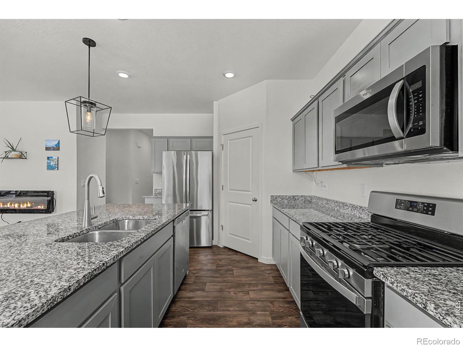 MLS Image #10 for 242  swallow road,johnstown, Colorado