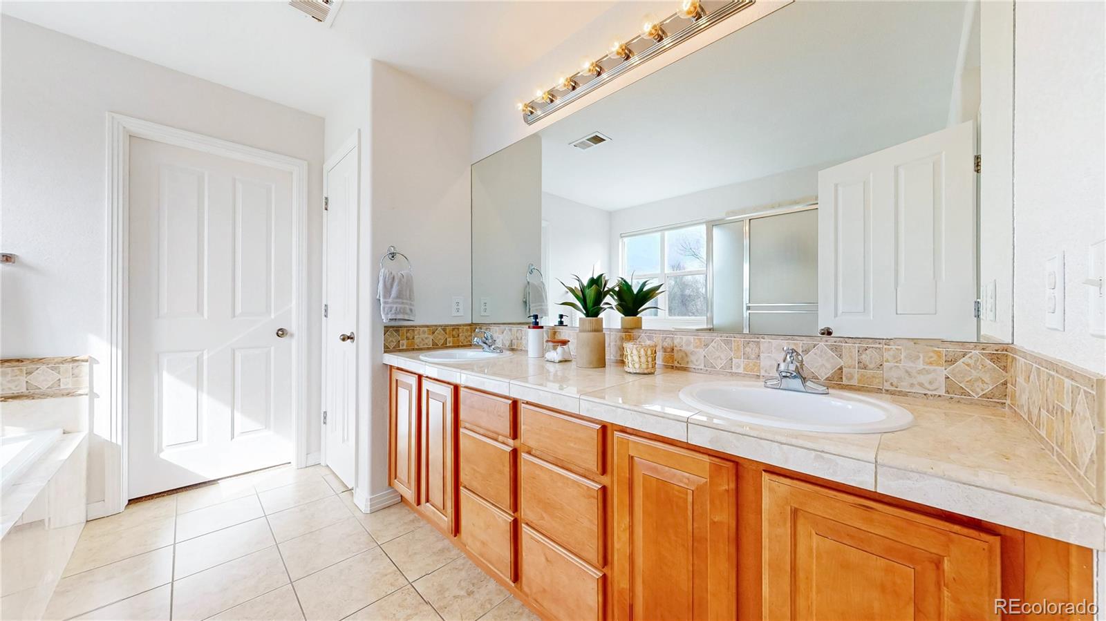 MLS Image #19 for 2628  bay point lane,broomfield, Colorado