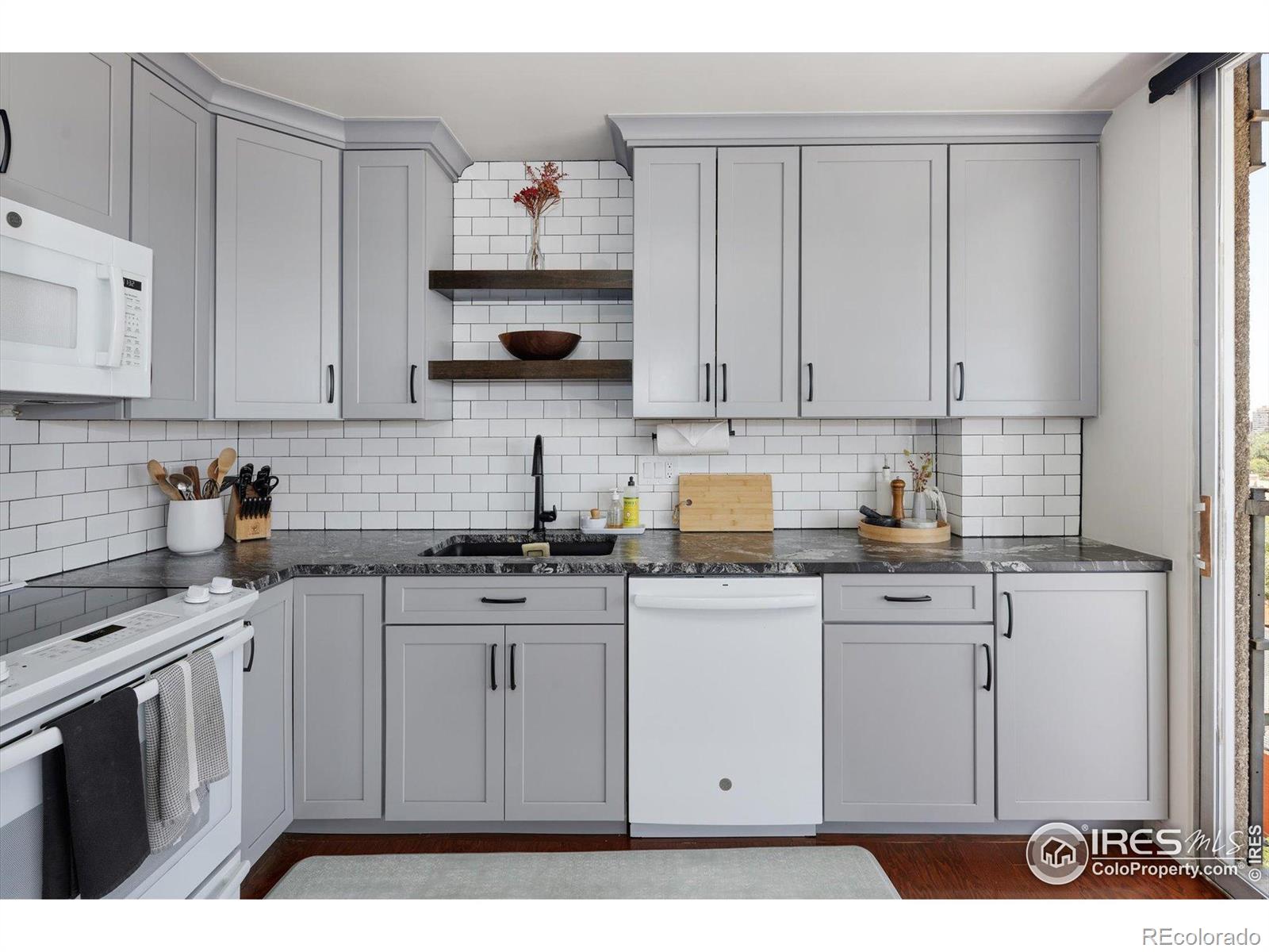 MLS Image #2 for 790 n washington street,denver, Colorado