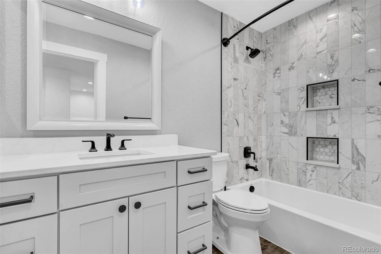 MLS Image #11 for 3672 s perth circle,aurora, Colorado