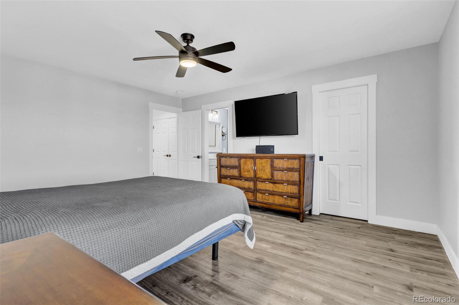 MLS Image #6 for 3672 s perth circle,aurora, Colorado