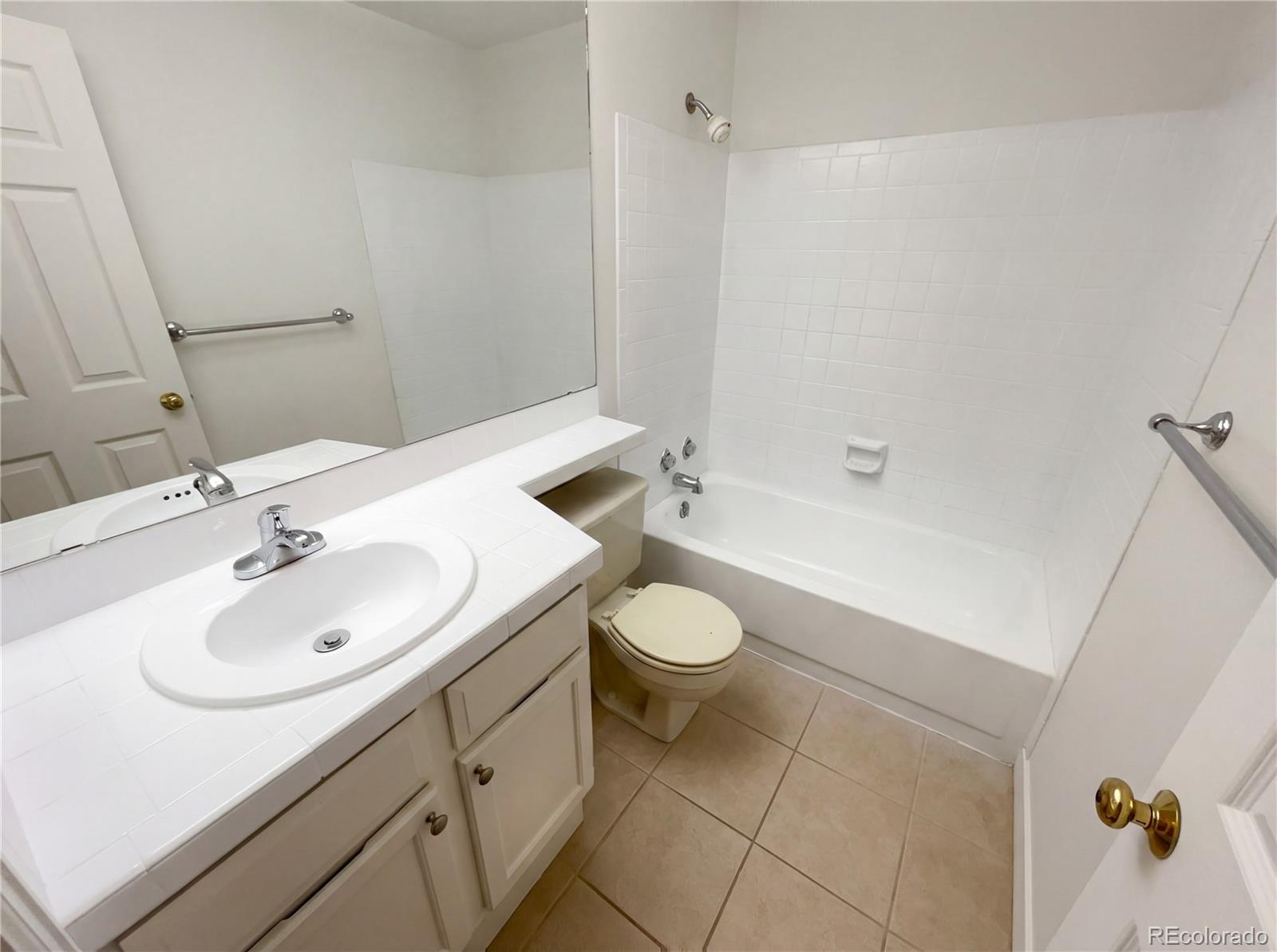 MLS Image #11 for 2685 s dayton way,denver, Colorado