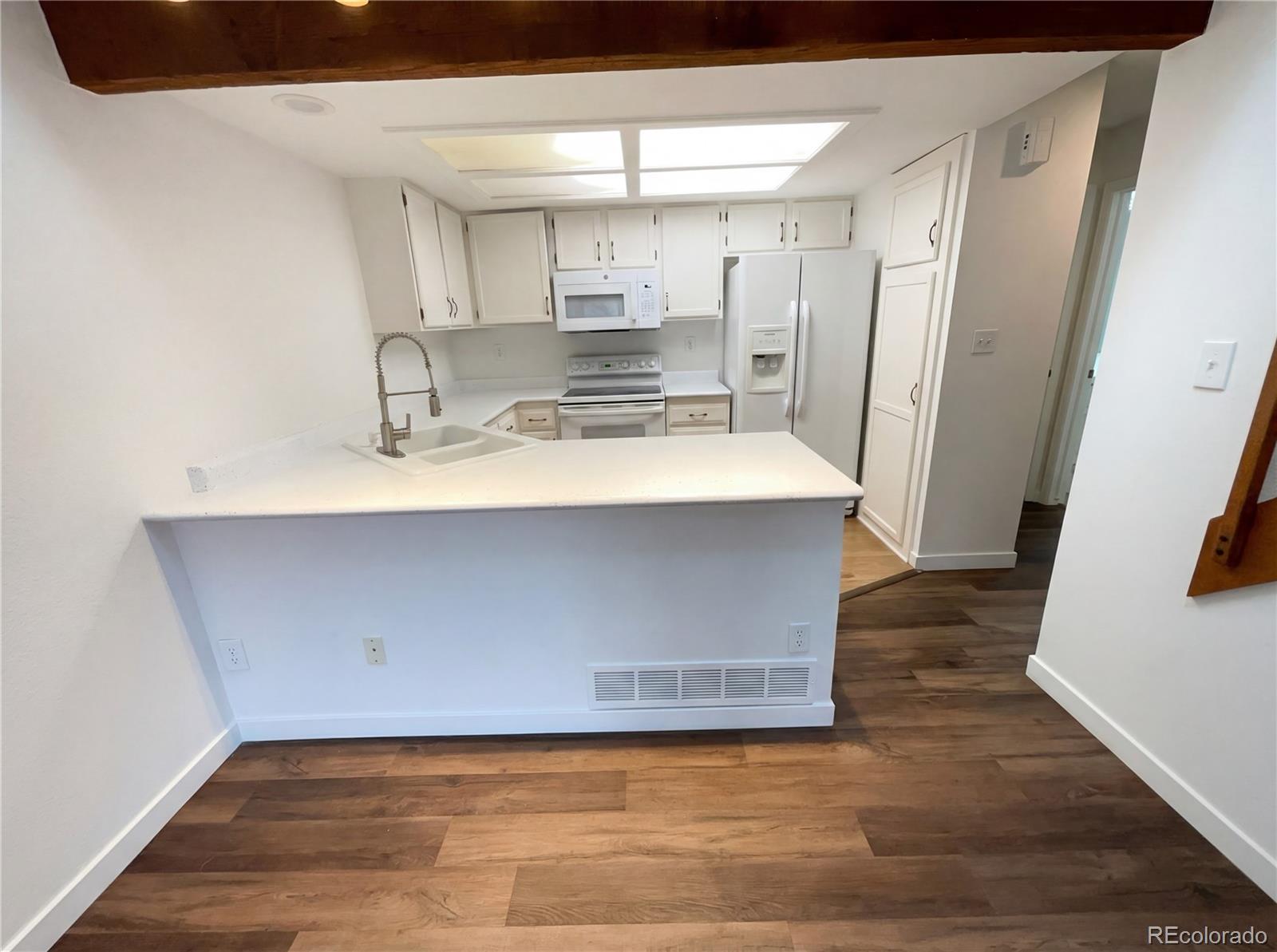 MLS Image #4 for 2685 s dayton way,denver, Colorado