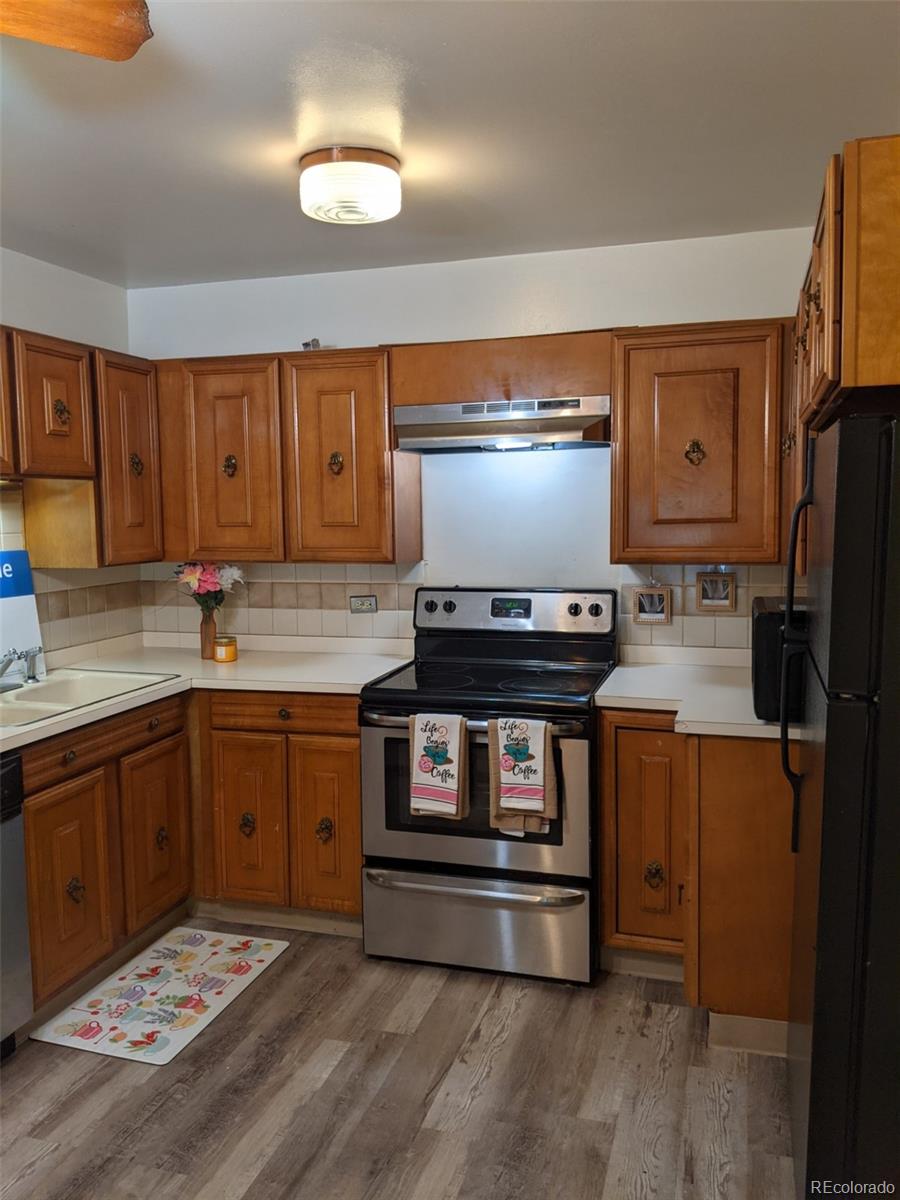 MLS Image #9 for 650 s clinton street,denver, Colorado
