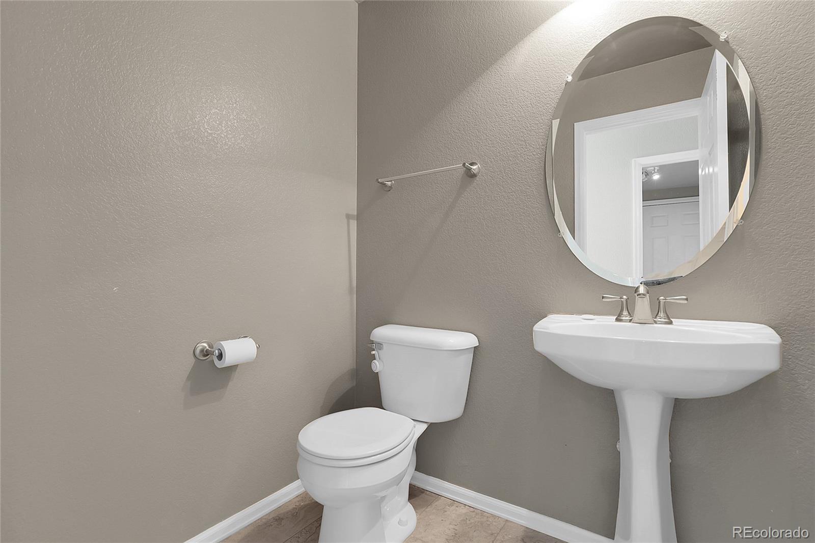 MLS Image #11 for 19615 e caspian circle,aurora, Colorado