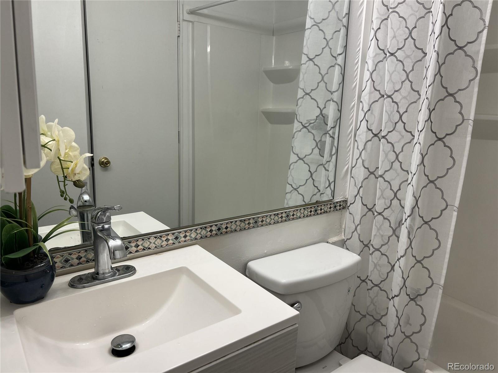 MLS Image #13 for 922 s dearborn way 5,aurora, Colorado