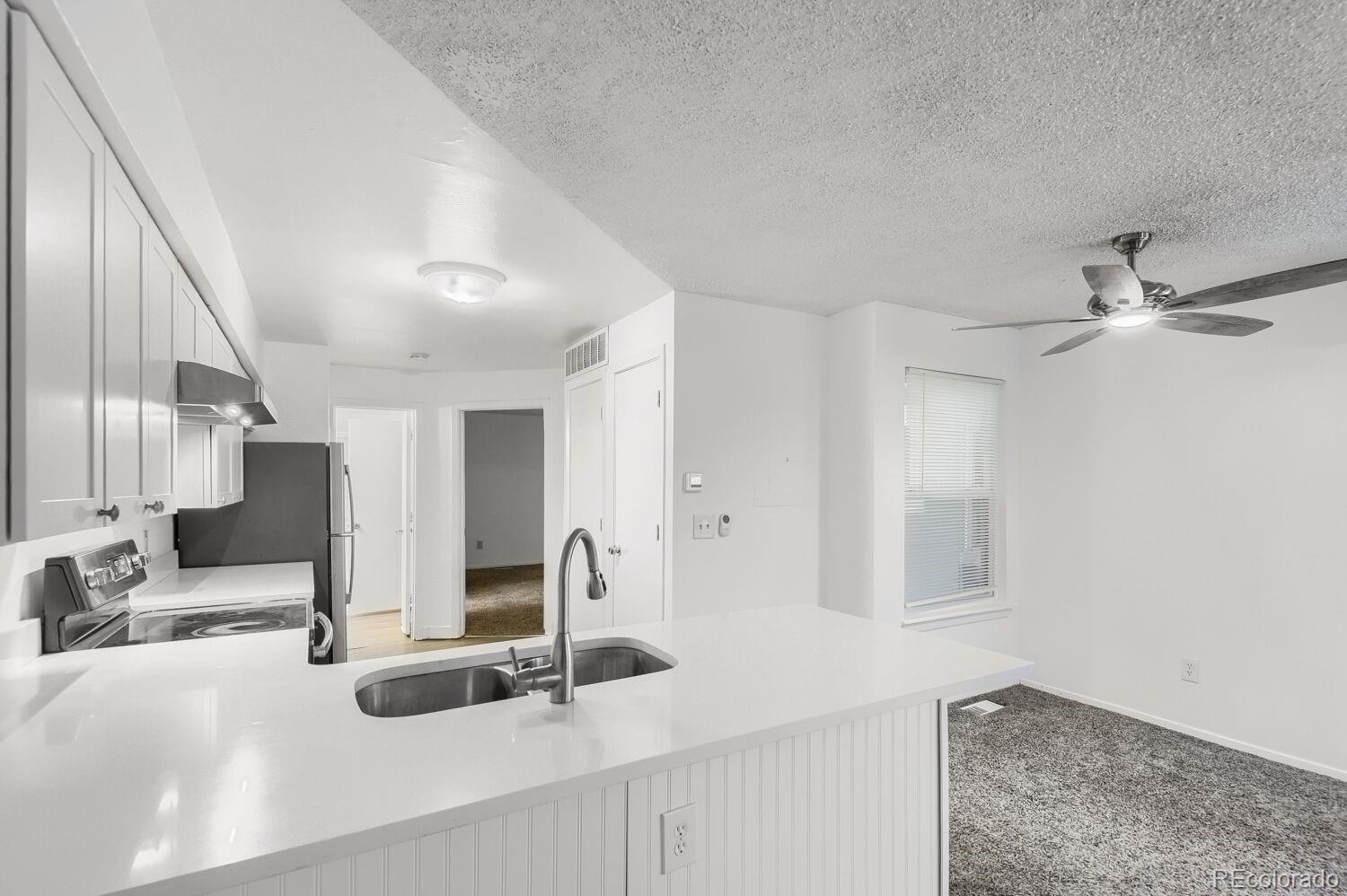 MLS Image #5 for 922 s dearborn way 5,aurora, Colorado