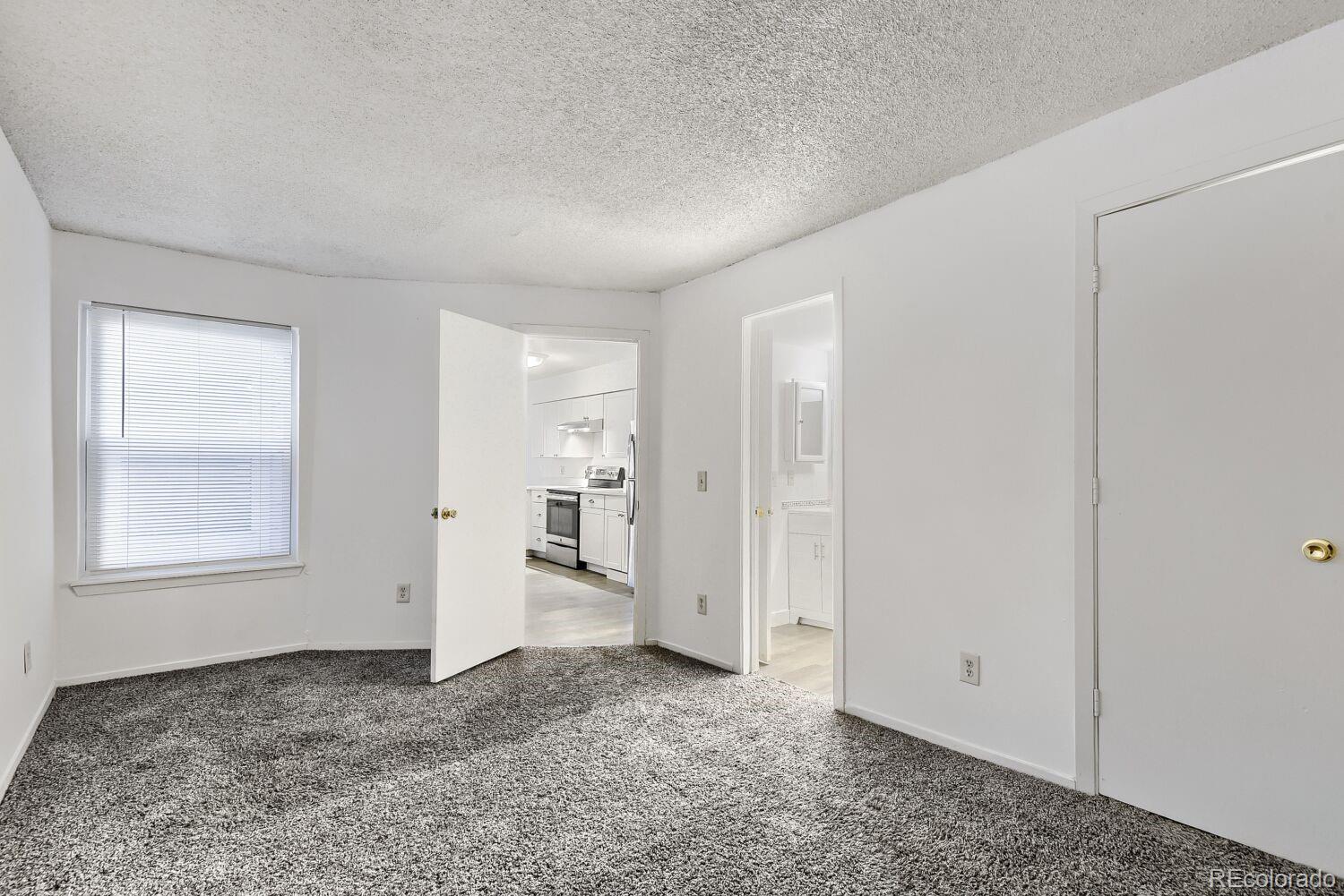 MLS Image #8 for 922 s dearborn way 5,aurora, Colorado