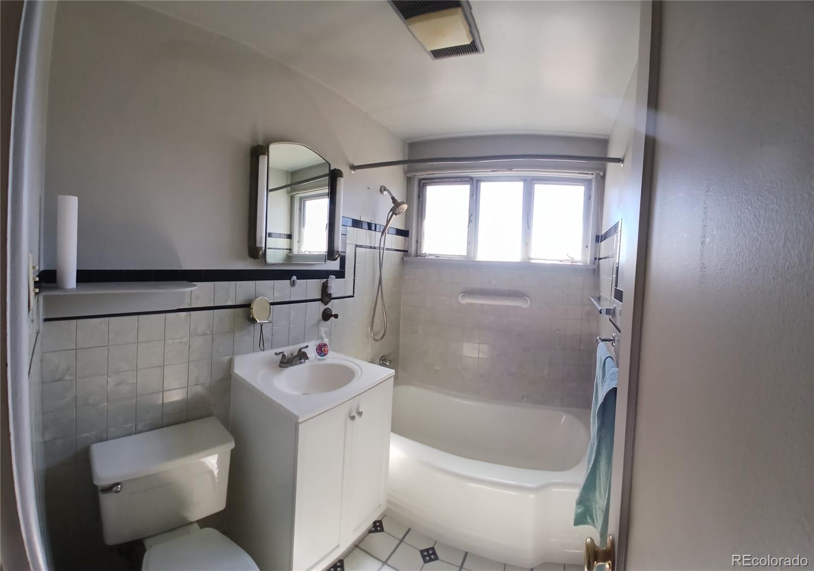 MLS Image #21 for 10090 e lowry place,aurora, Colorado