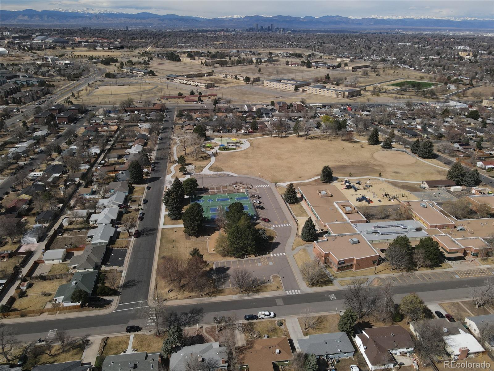 MLS Image #4 for 10090 e lowry place,aurora, Colorado