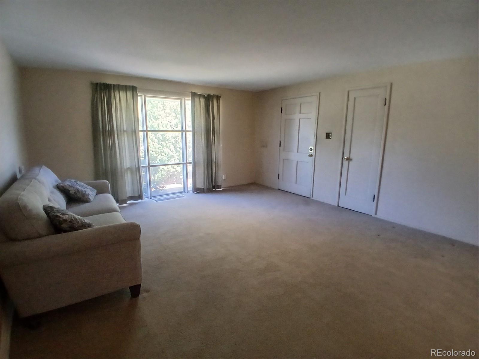 MLS Image #8 for 10090 e lowry place,aurora, Colorado