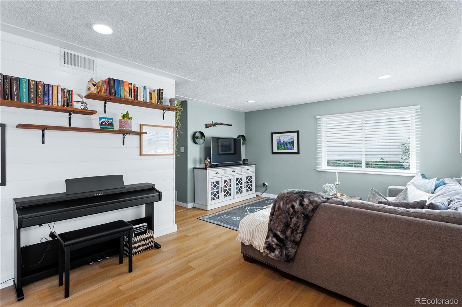 MLS Image #5 for 1848 s stuart street,denver, Colorado