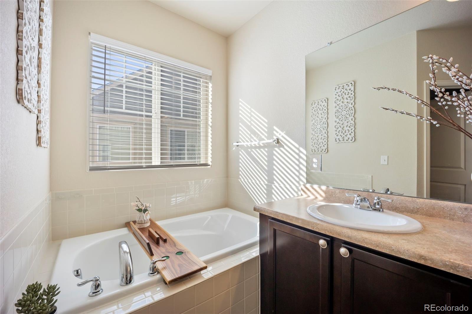 MLS Image #32 for 1435 s duquesne court,aurora, Colorado
